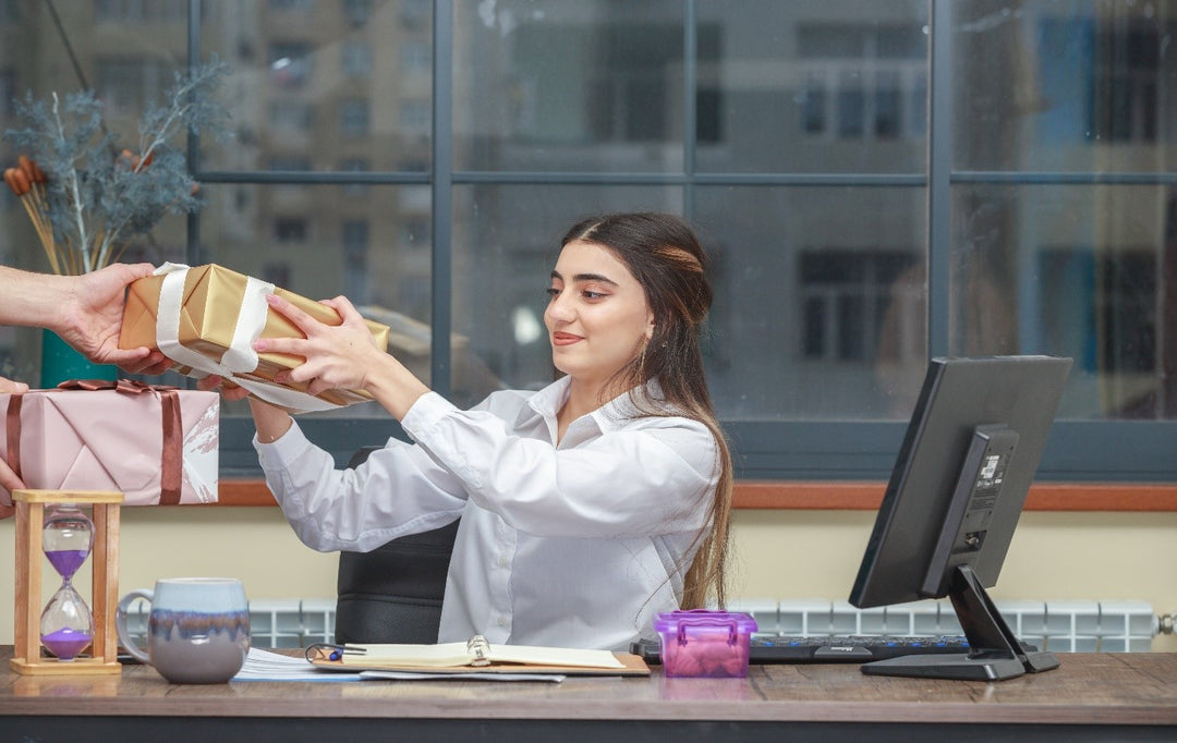 The Charm of Customized Corporate Gifts