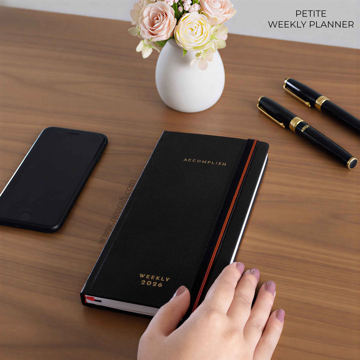 #color_black-onyx
