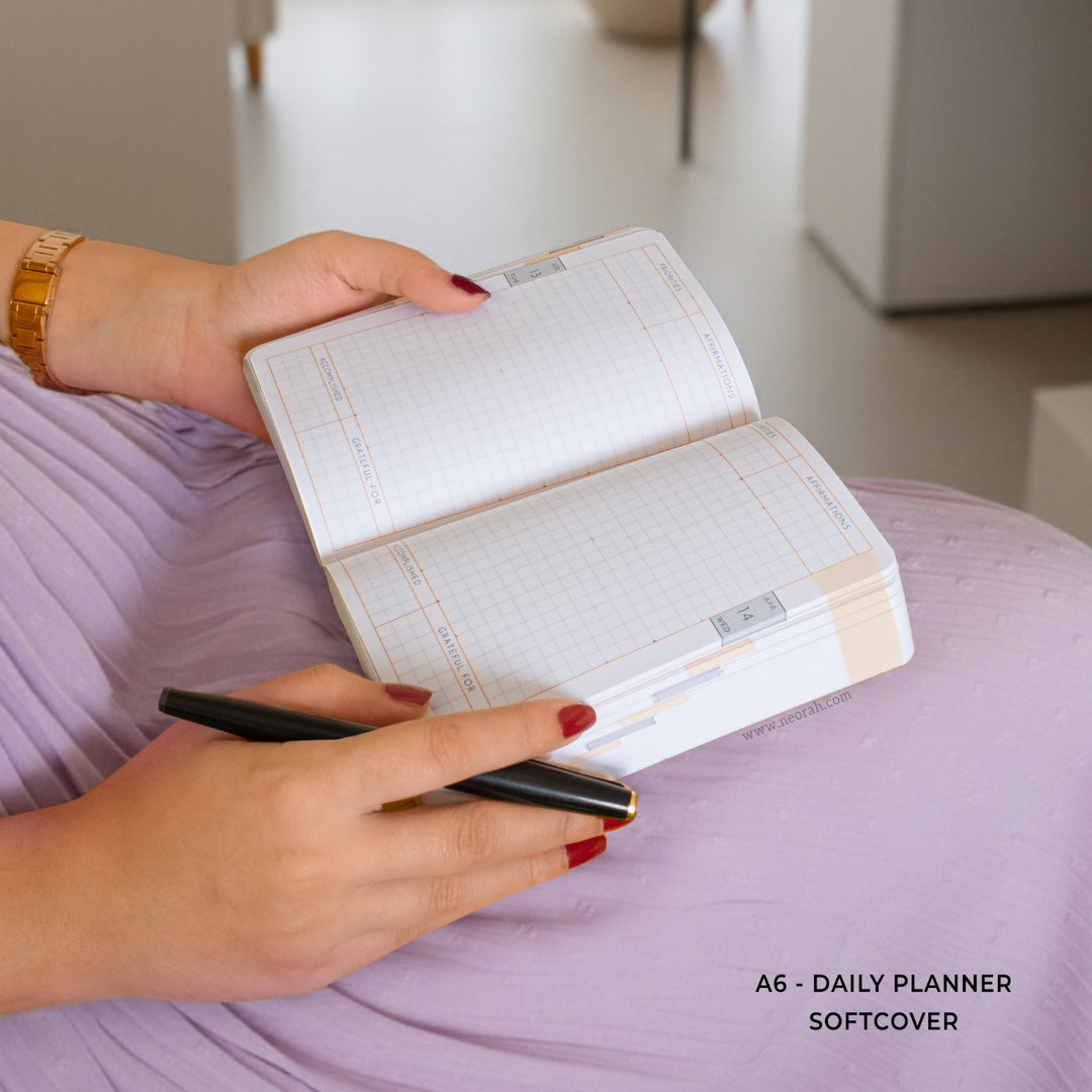A6- 2027  - DAILY PLANNER  - 512 PAGES - SOFT COVER