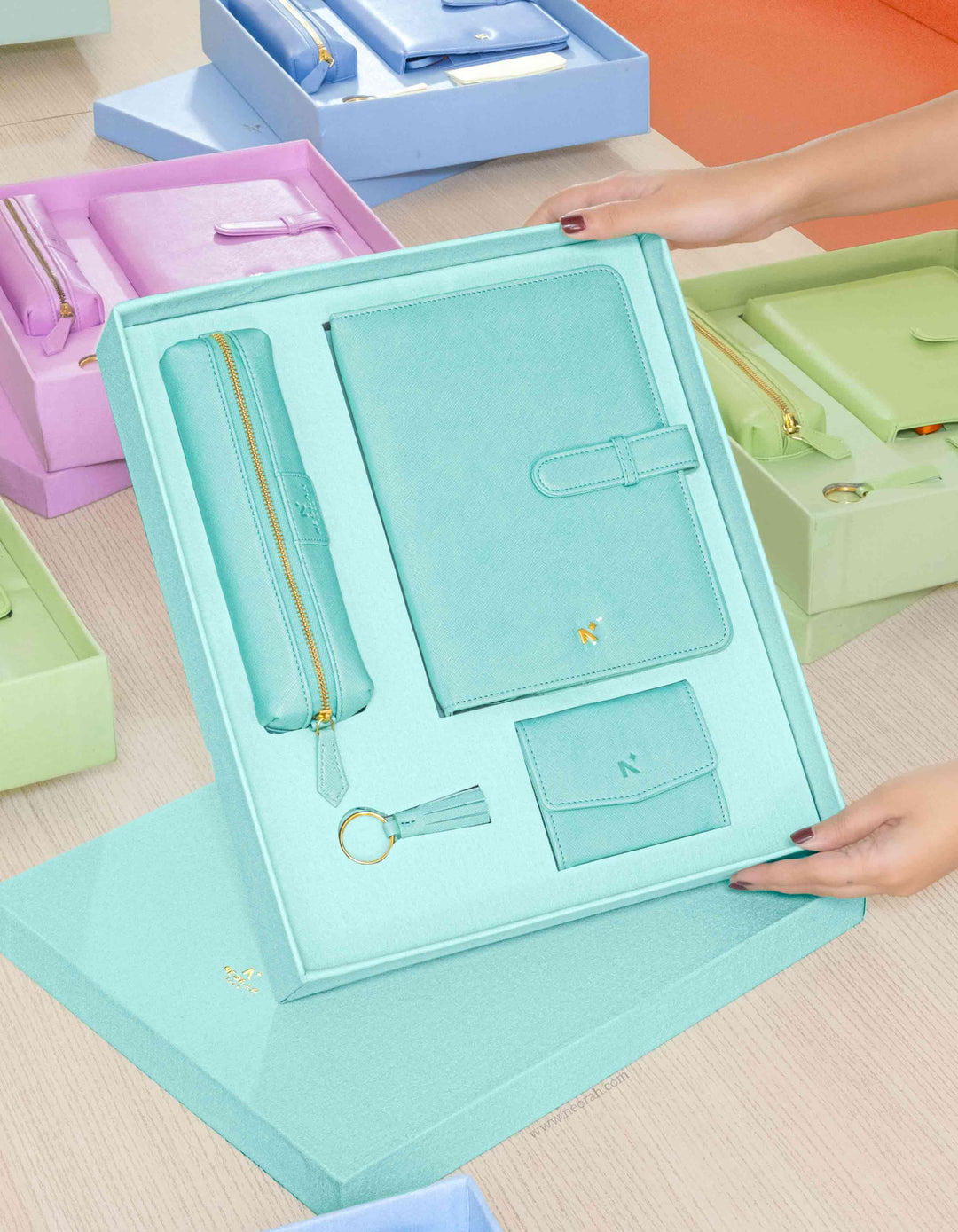 #color_teal
