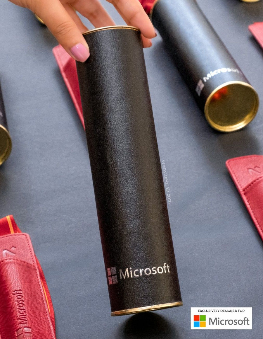 box logo : silver foil embossing - MICROSOFT corporate gift