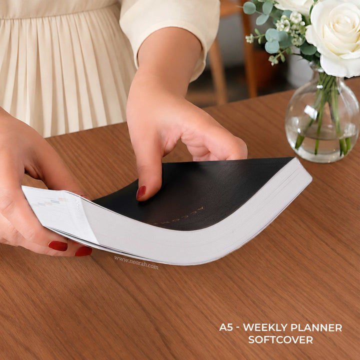 A5 - 2027 - WEEKLY PLANNER - 264 PAGES - SOFT COVER