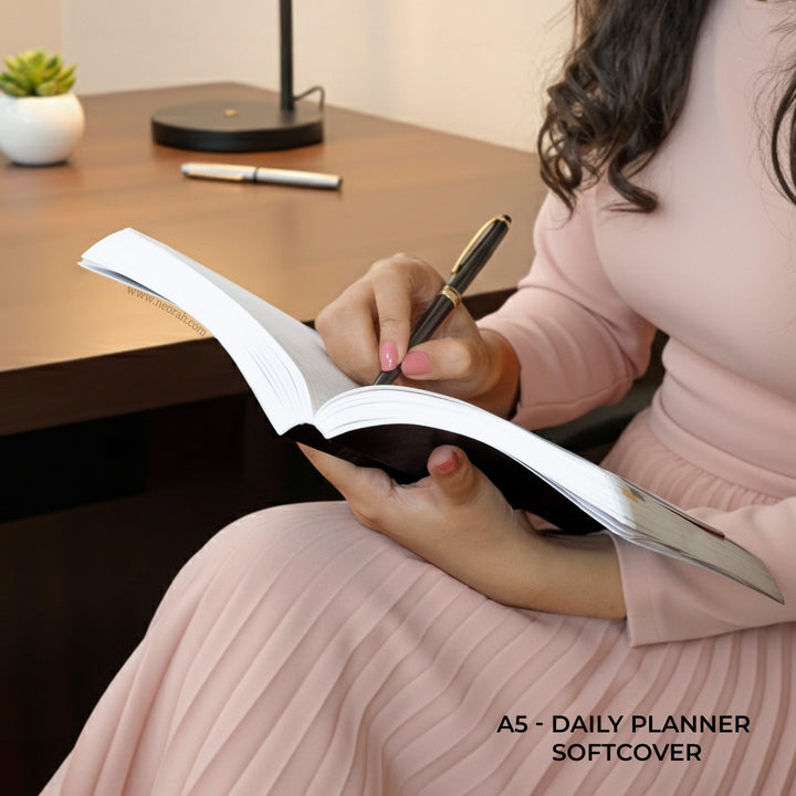 A5 - 2027 - DAILY PLANNER  - 512 PAGES - SOFT COVER