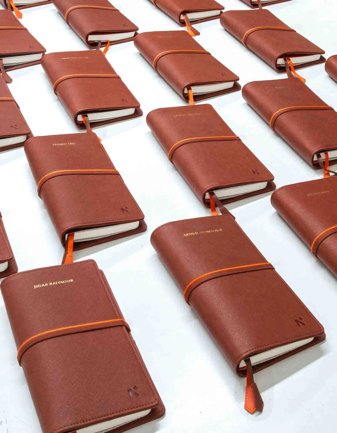 #color_brown