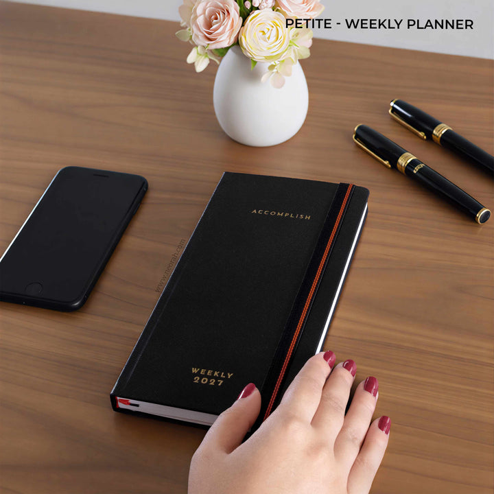#color_black-onyx