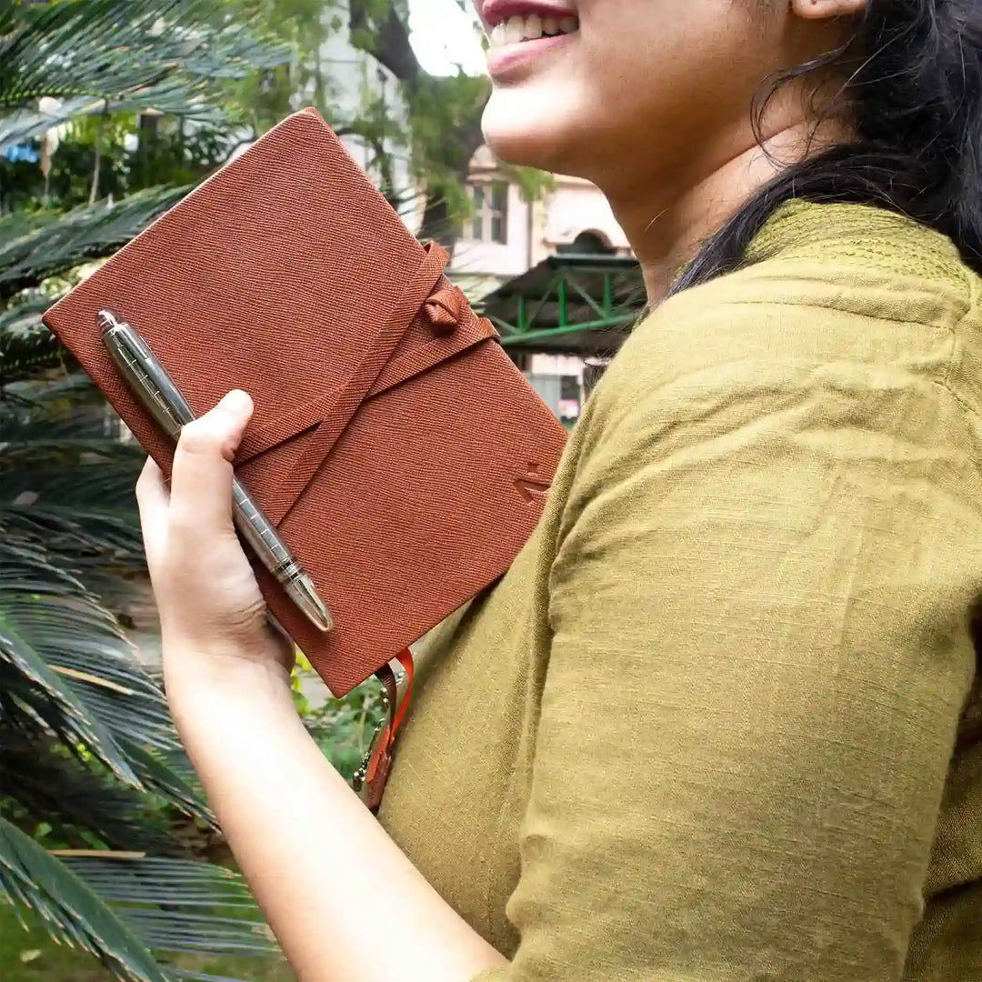 #color_brown