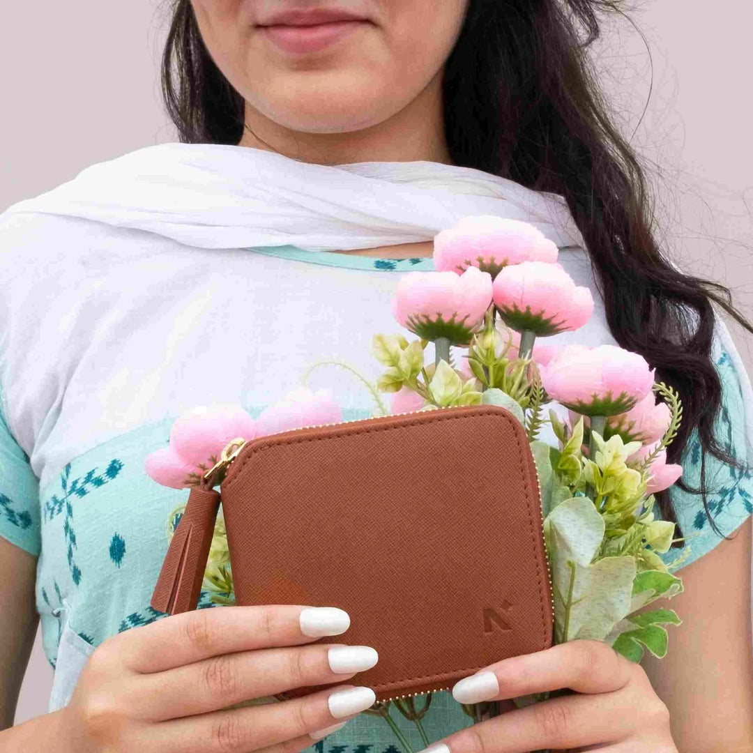 #color_brown