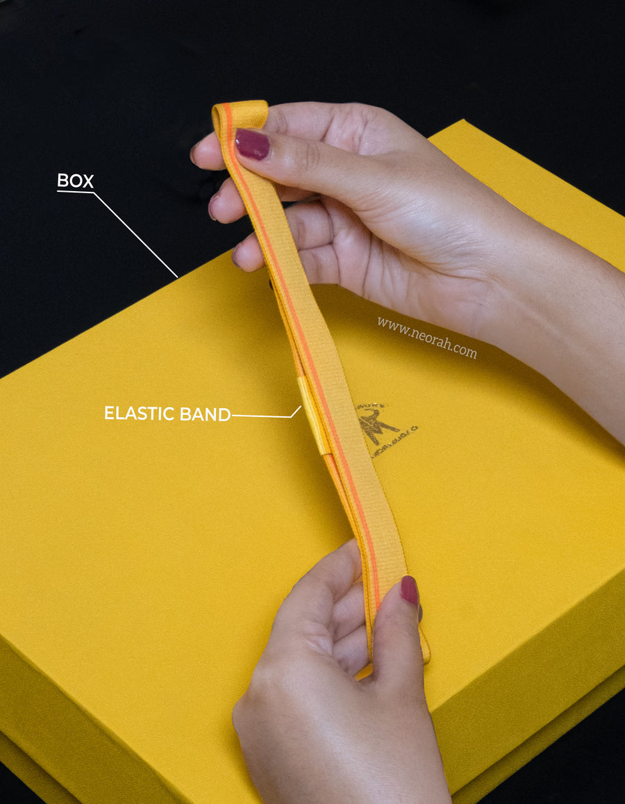 customised box with elastic band
